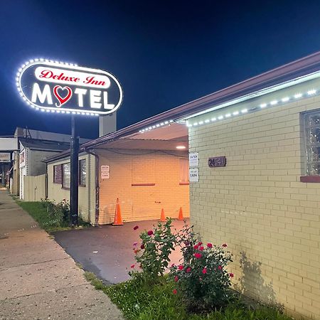 Deluxe Inn Motel ดีทรอยต์ ภายนอก รูปภาพ