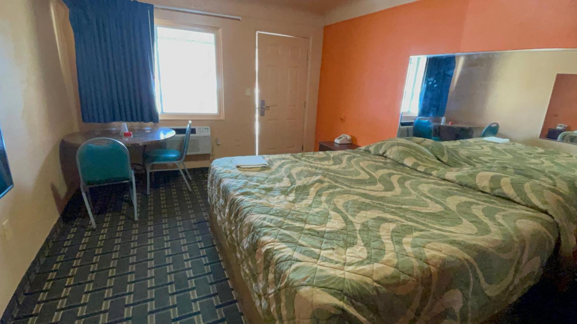 Deluxe Inn Motel ดีทรอยต์ ภายนอก รูปภาพ